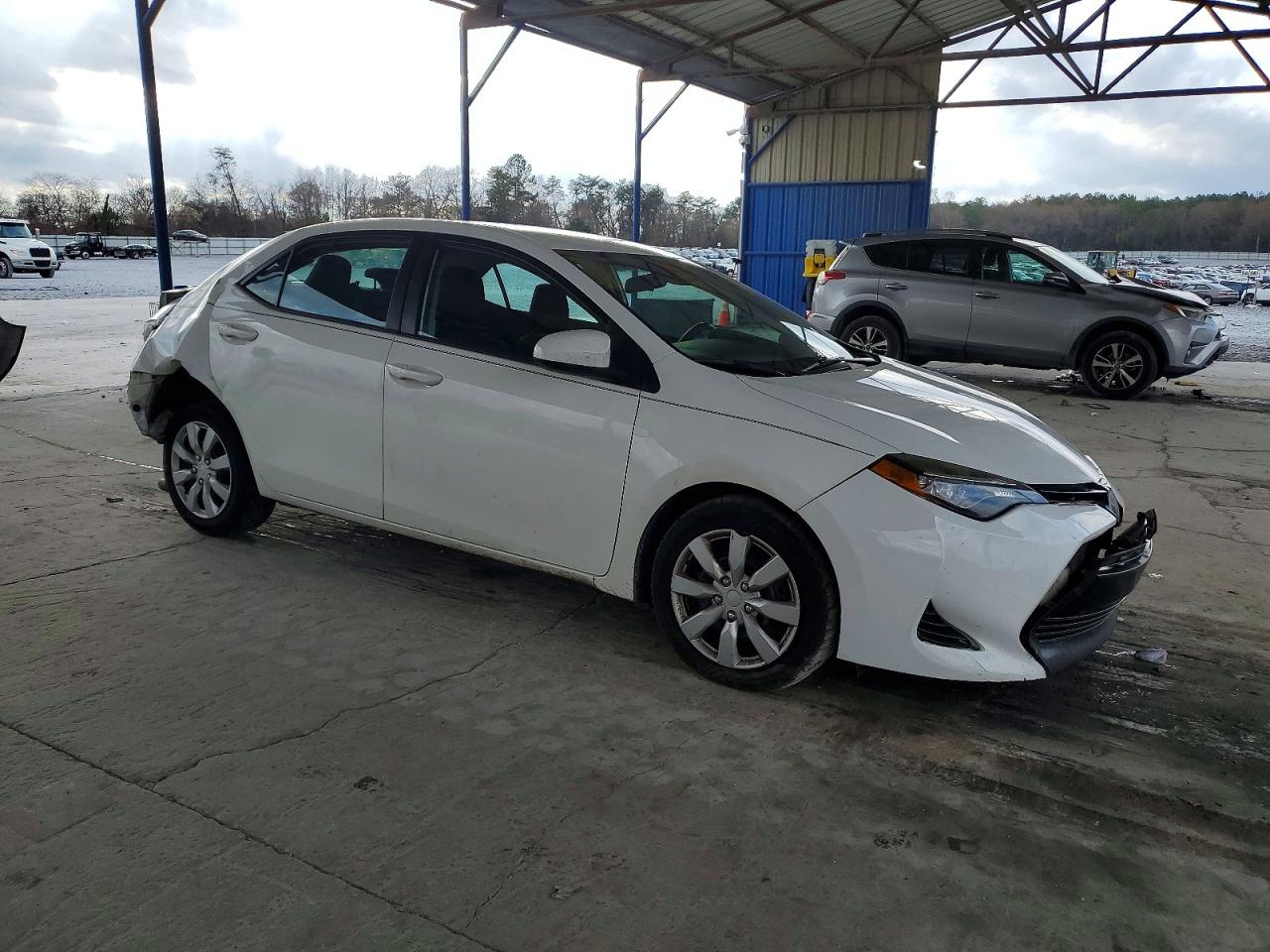 2017 TOYOTA COROLLA L photo 4