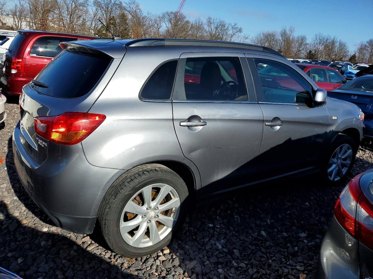 2013 MITSUBISHI OUTLANDER SPORT SE photo 3
