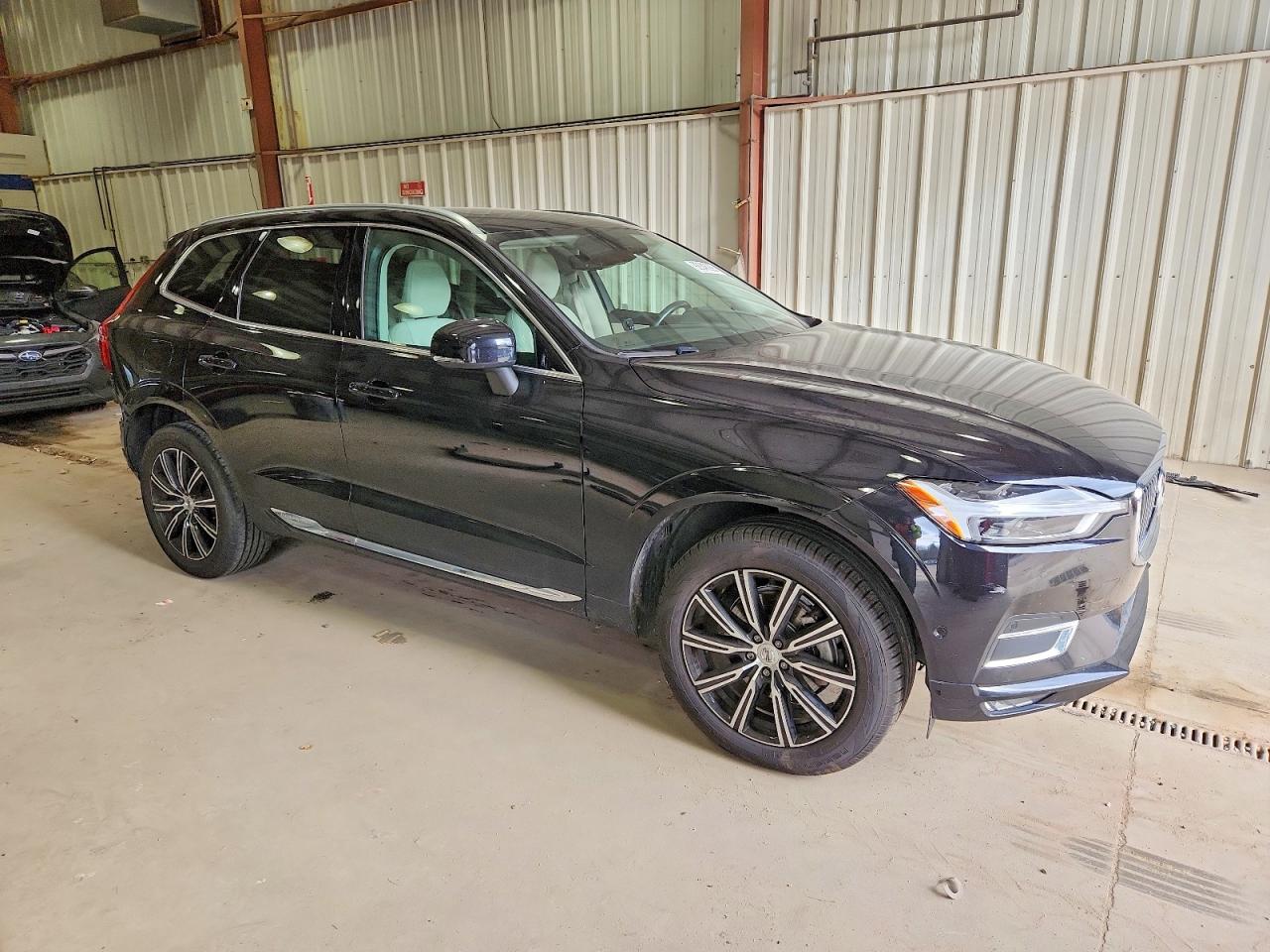 2019 VOLVO XC60 T5 INSCRIPTION photo 4