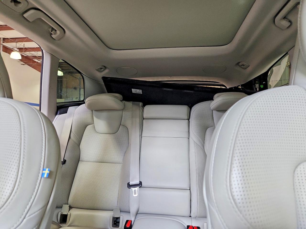 2019 VOLVO XC60 T5 INSCRIPTION photo 10