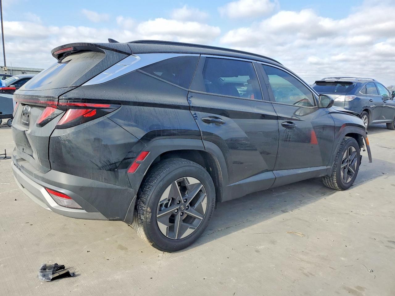 2025 HYUNDAI TUCSON SEL photo 3