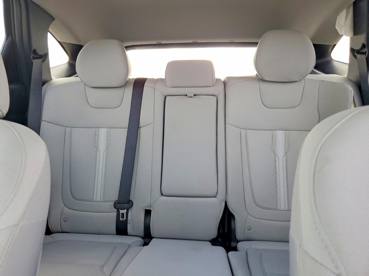 2025 HYUNDAI TUCSON SEL photo 10