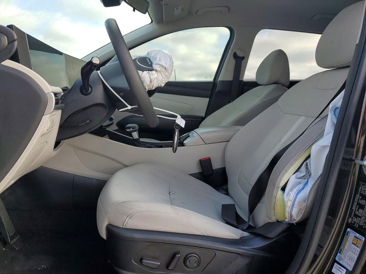 2025 HYUNDAI TUCSON SEL photo 7