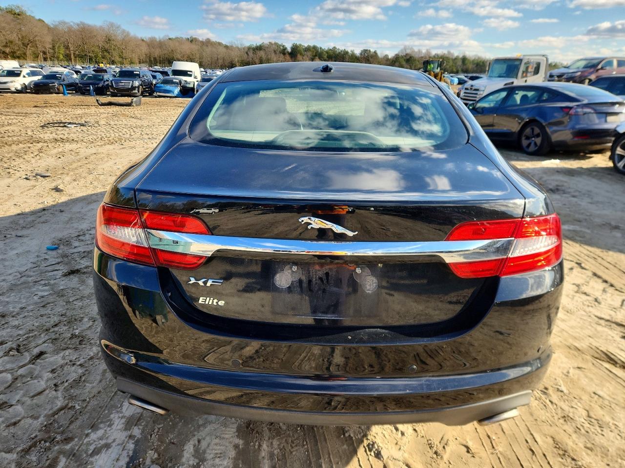 2012 JAGUAR XF PORTFOLIO photo 6