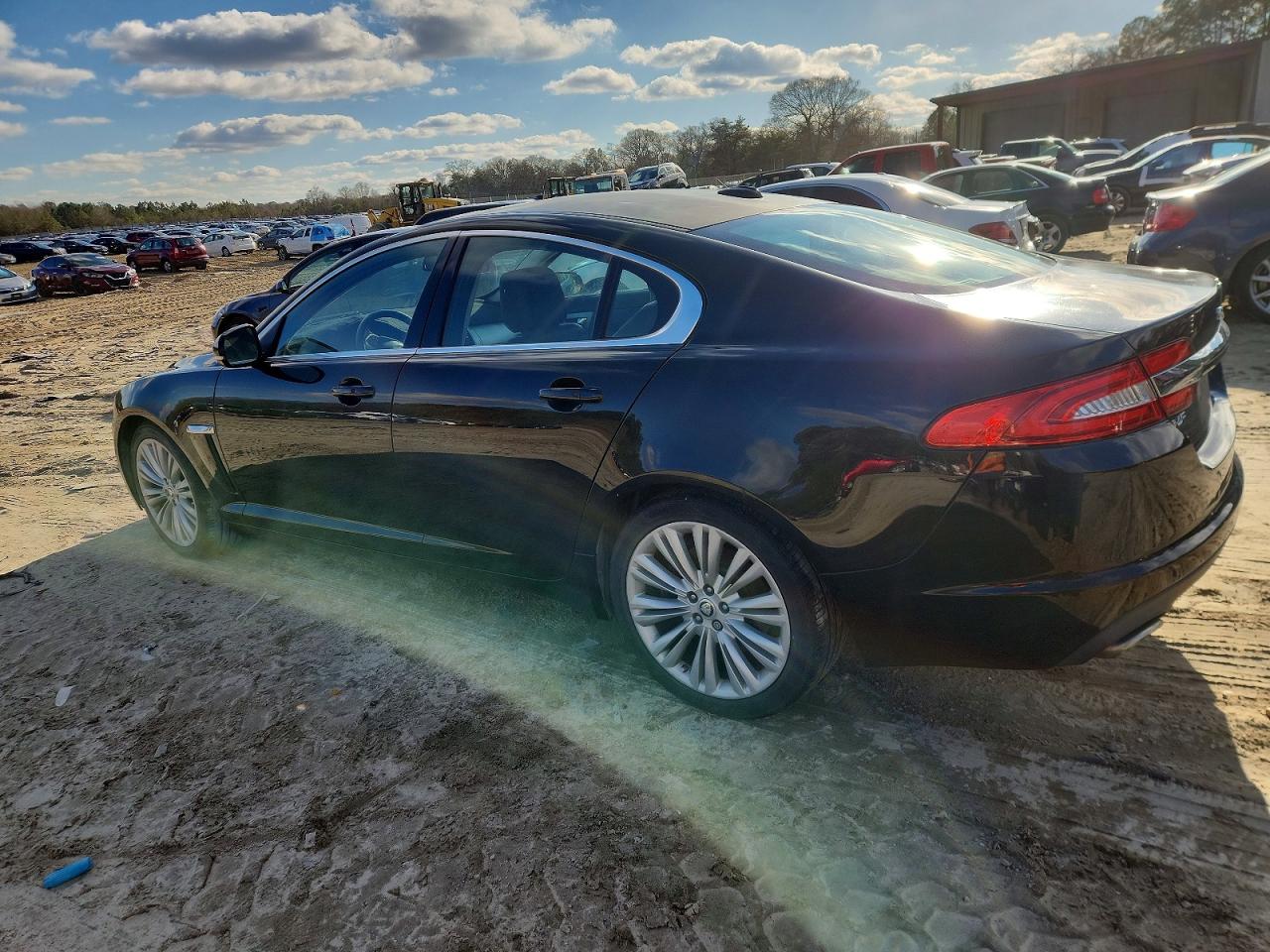 2012 JAGUAR XF PORTFOLIO photo 2
