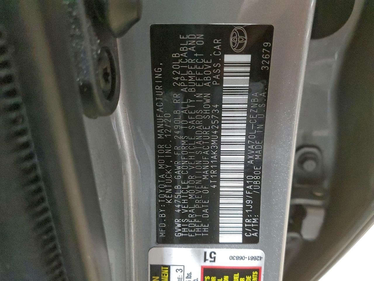 2021 TOYOTA CAMRY LE photo 12