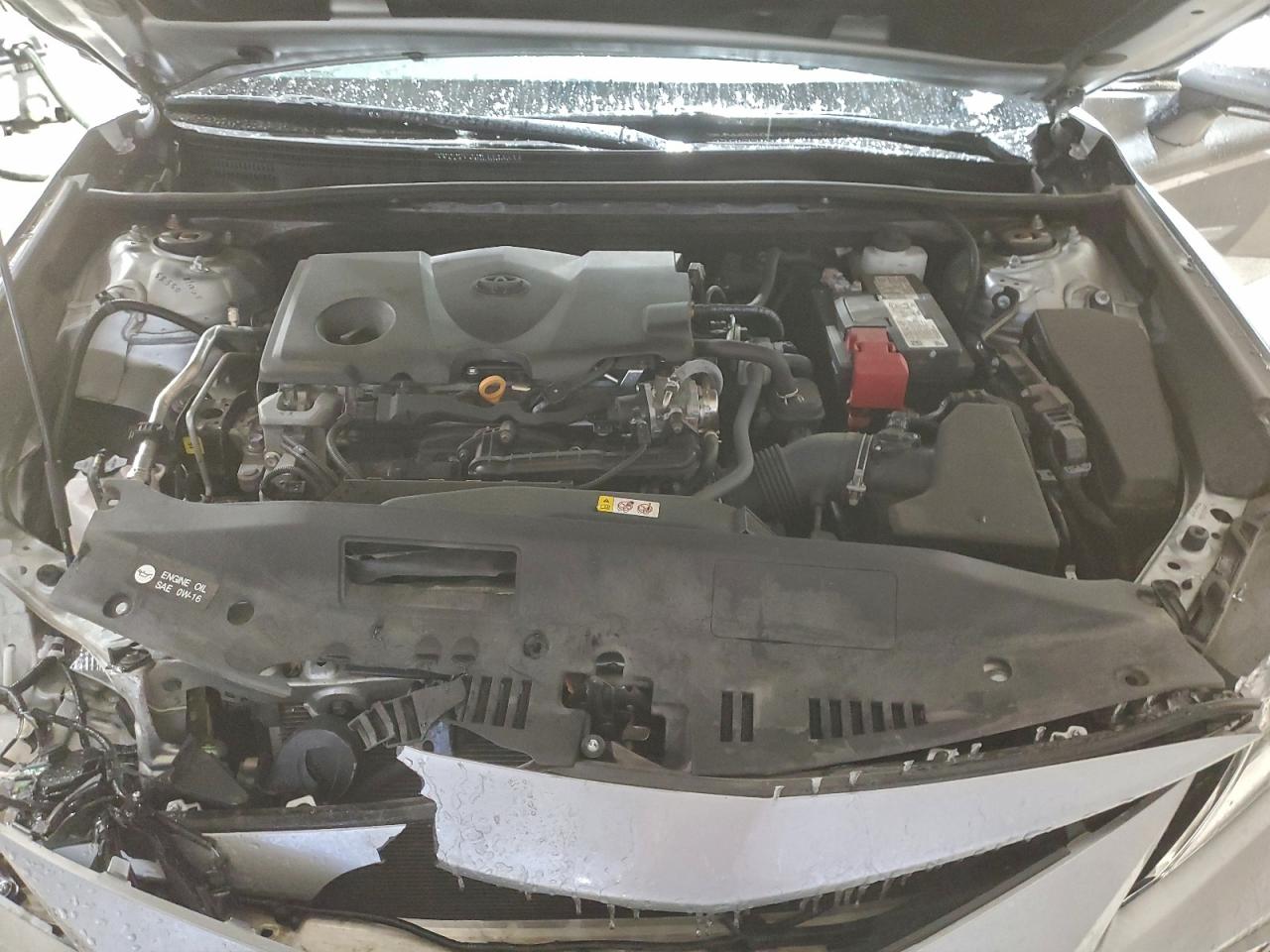 2021 TOYOTA CAMRY LE photo 11