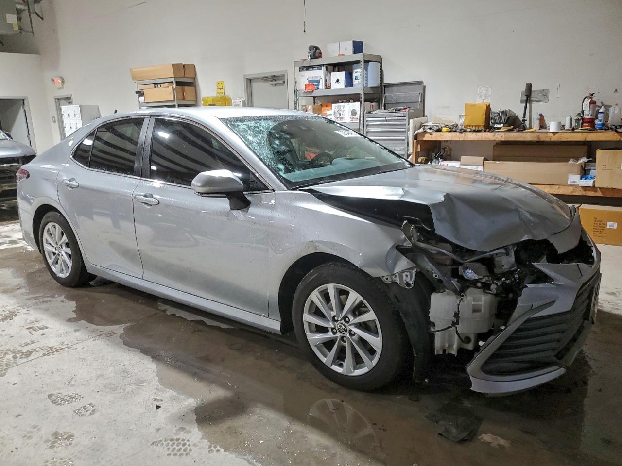 2021 TOYOTA CAMRY LE photo 4