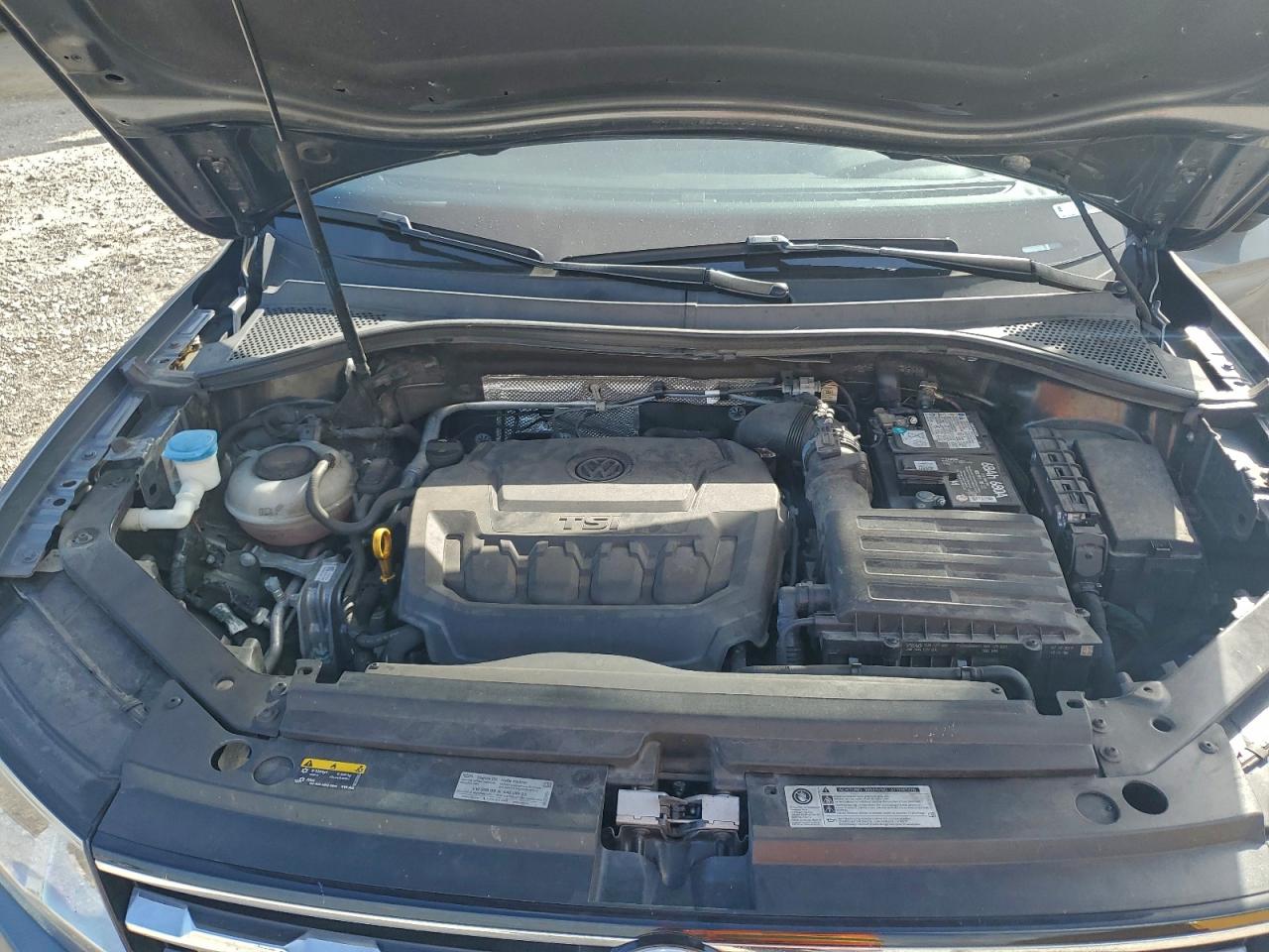 2020 VOLKSWAGEN TIGUAN SE photo 12