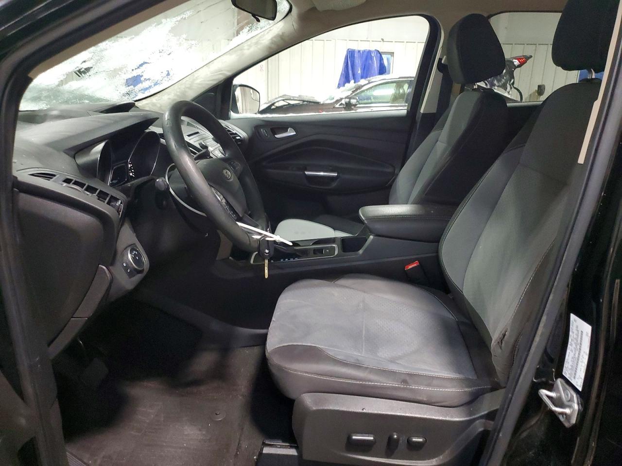 2017 FORD ESCAPE SE photo 7