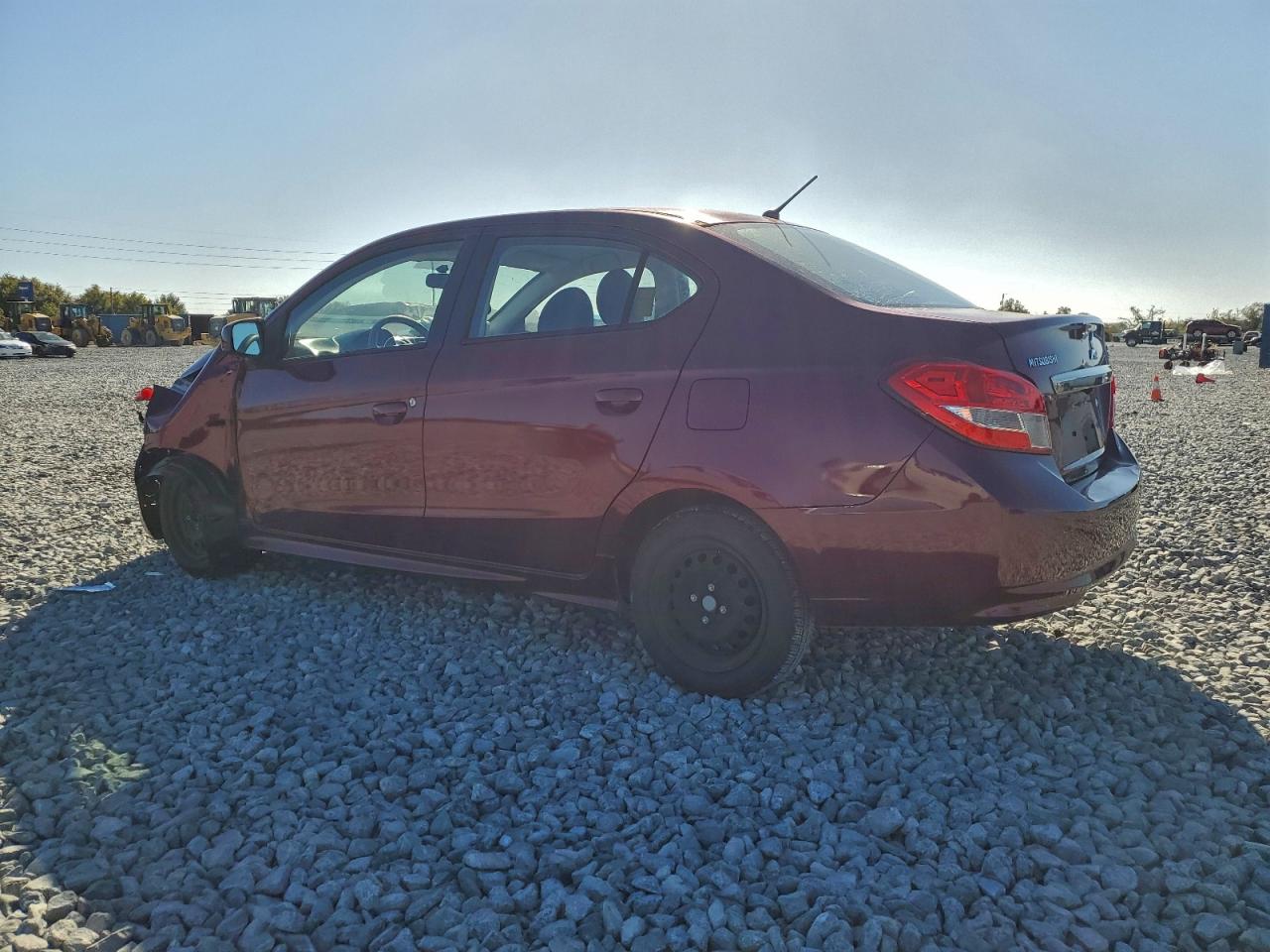 2018 MITSUBISHI MIRAGE G4 ES photo 2