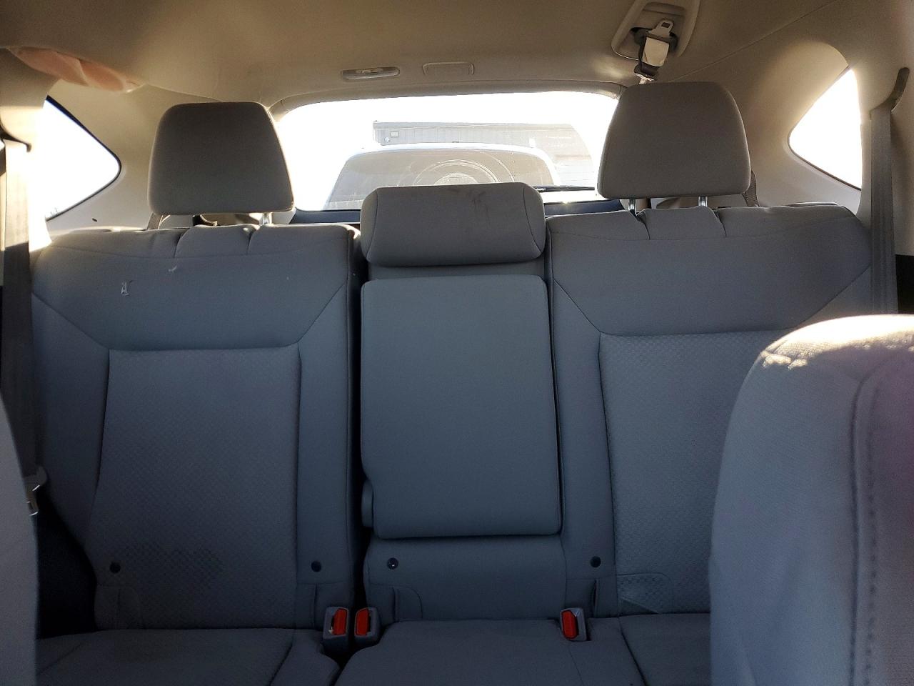 2016 HONDA CR-V LX photo 10