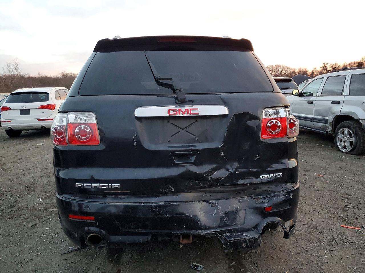 2011 GMC ACADIA DENALI photo 6
