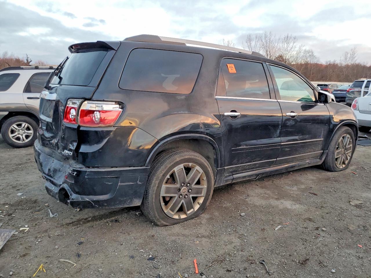 2011 GMC ACADIA DENALI photo 3