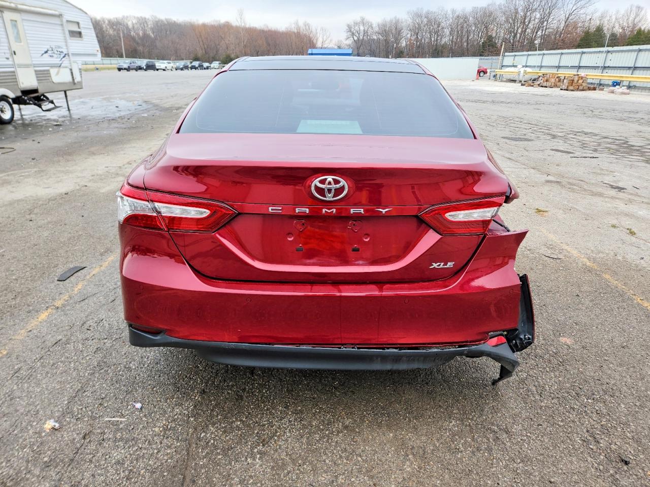 2018 TOYOTA CAMRY L photo 6
