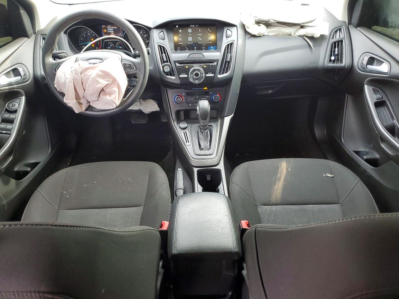2017 FORD FOCUS SEL photo 8