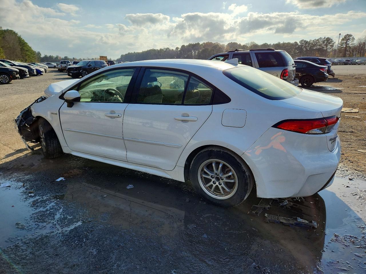 2020 TOYOTA COROLLA LE photo 2
