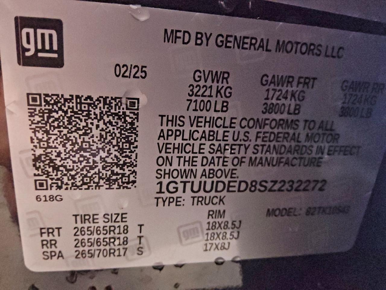 2025 GMC SIERRA K1500 SLT photo 12