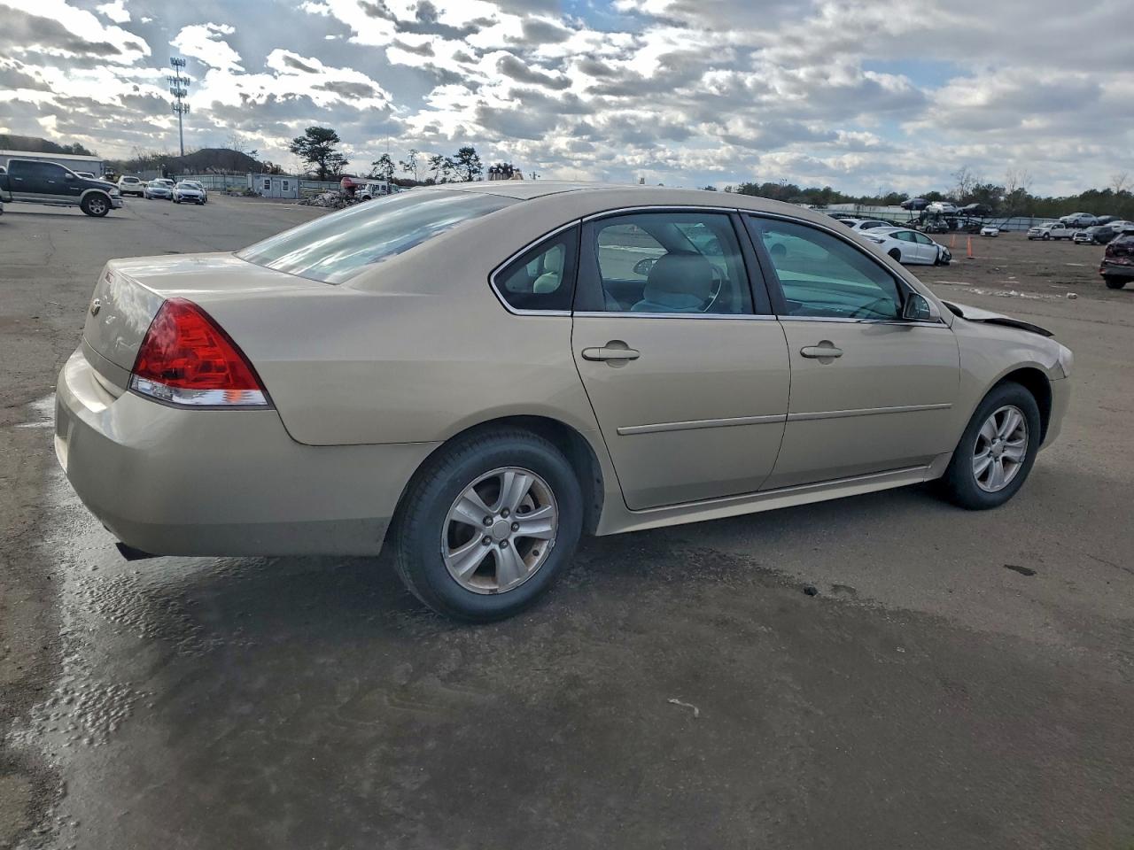 2012 CHEVROLET IMPALA LS photo 3