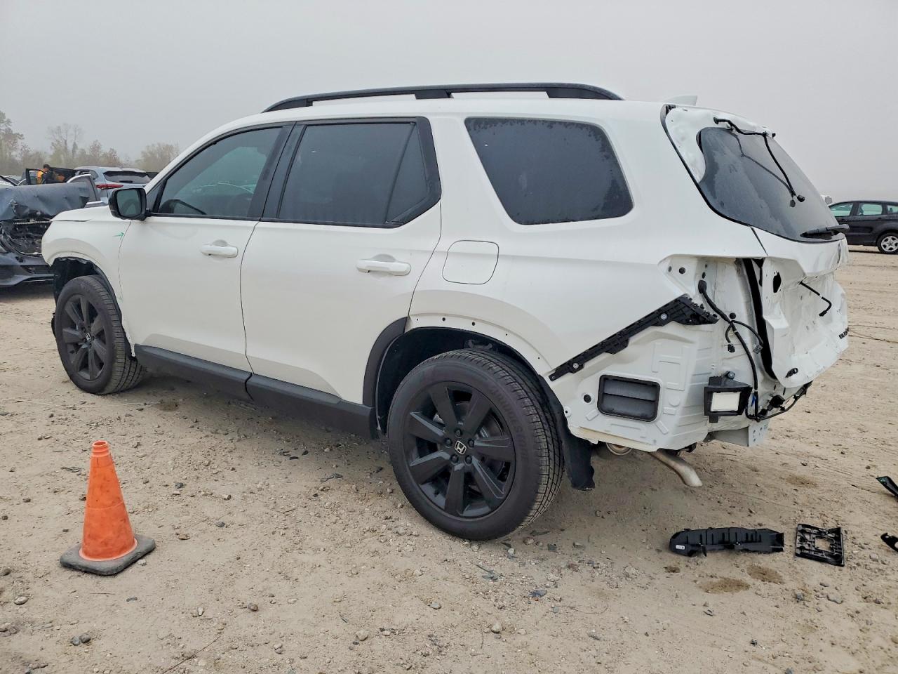 2025 HONDA PILOT BLACK photo 2