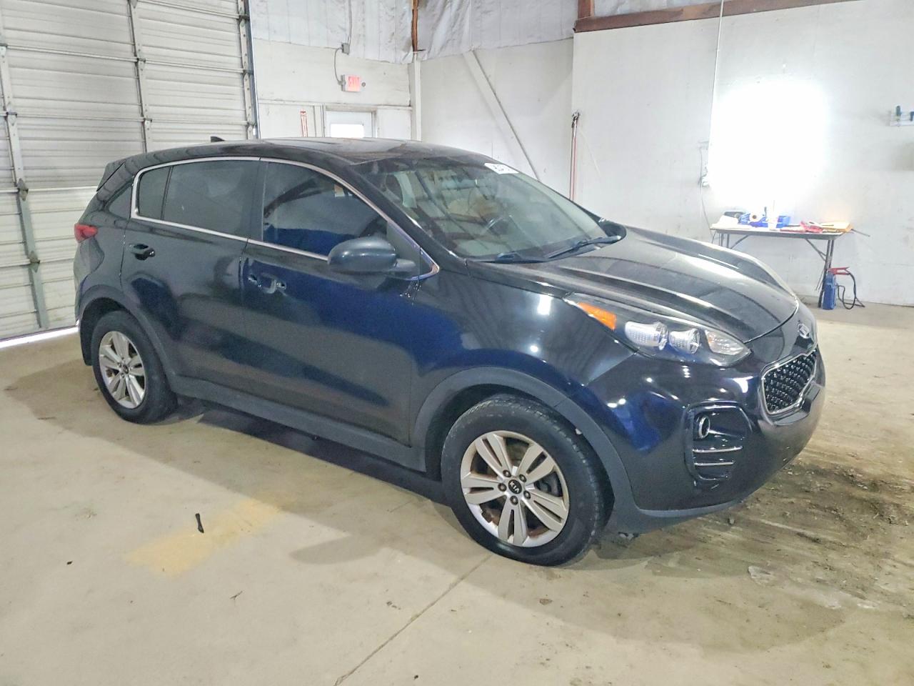 2017 KIA SPORTAGE LX photo 4