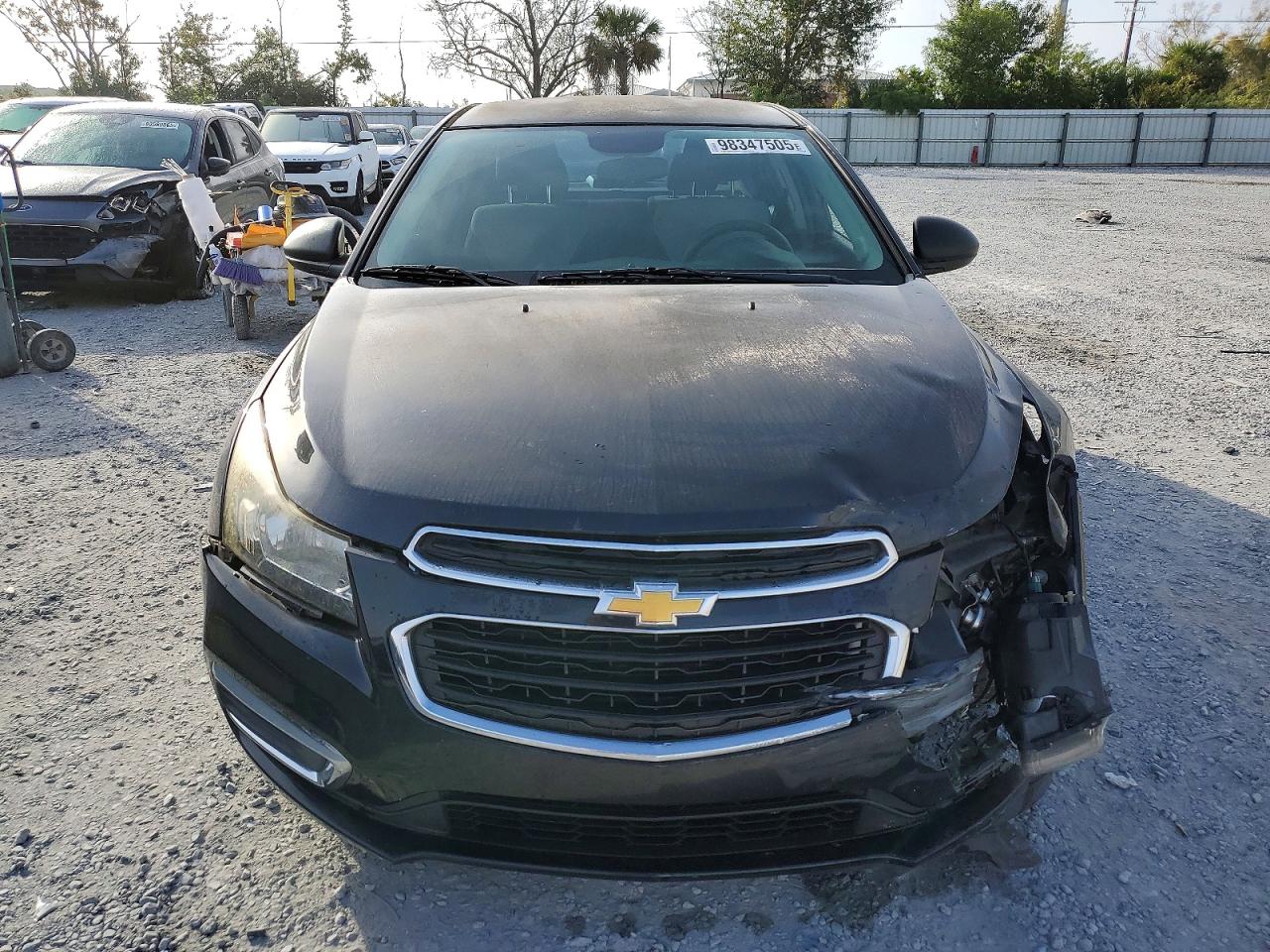 2015 CHEVROLET CRUZE LS photo 5