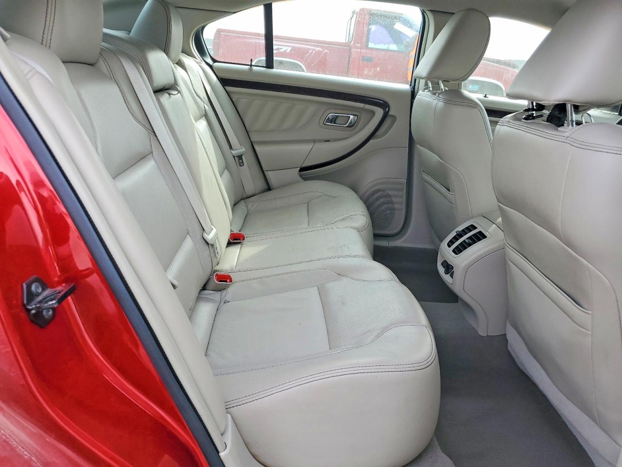 2010 FORD TAURUS LIMITED photo 10