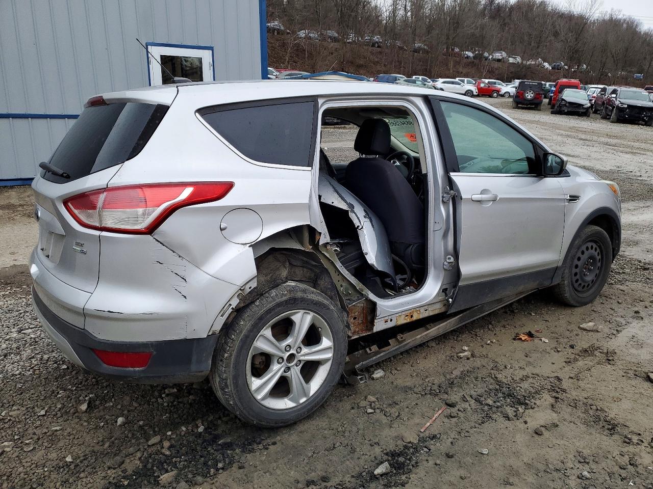2015 FORD ESCAPE SE photo 3