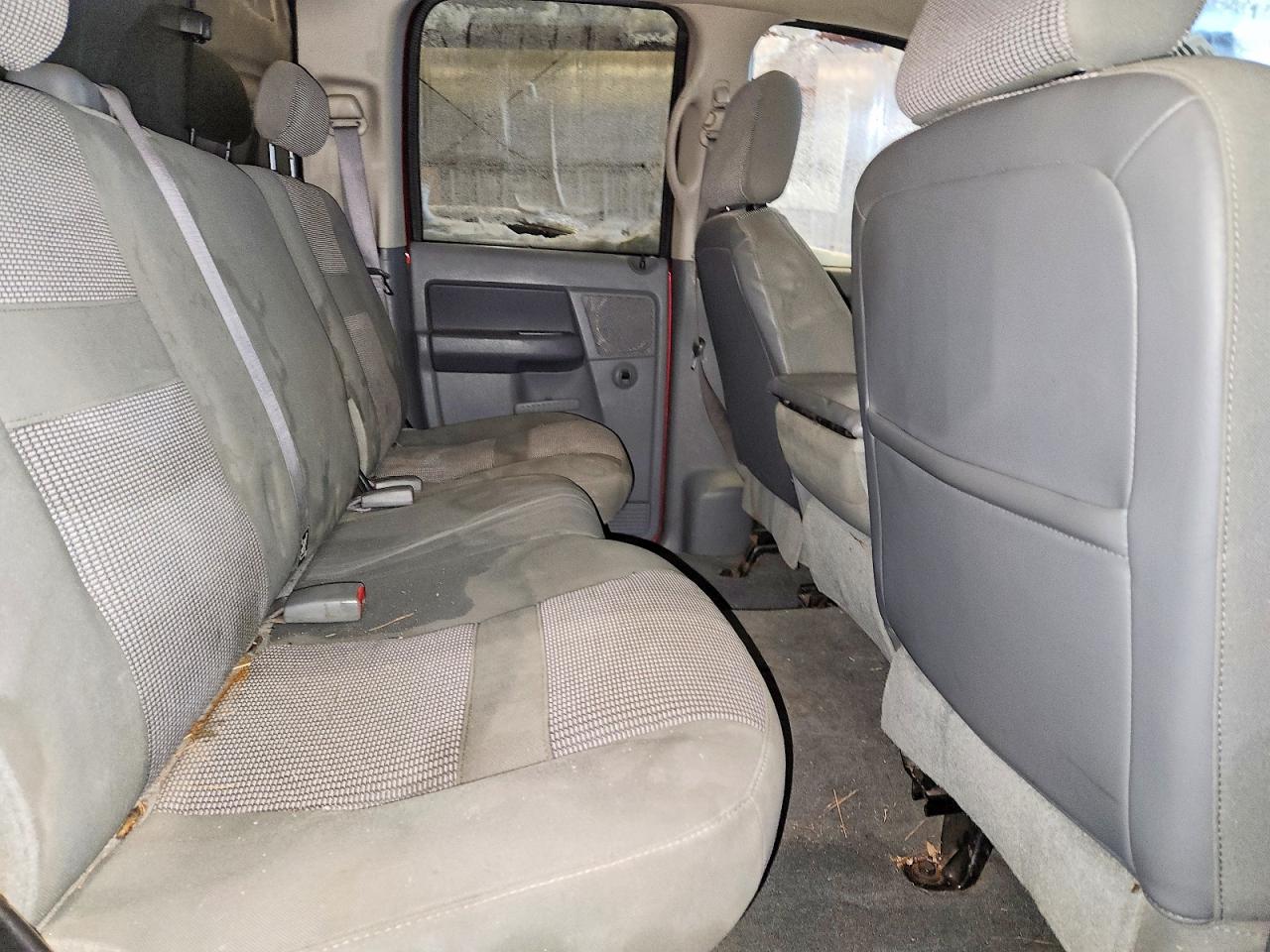 2006 DODGE RAM 1500 ST photo 10