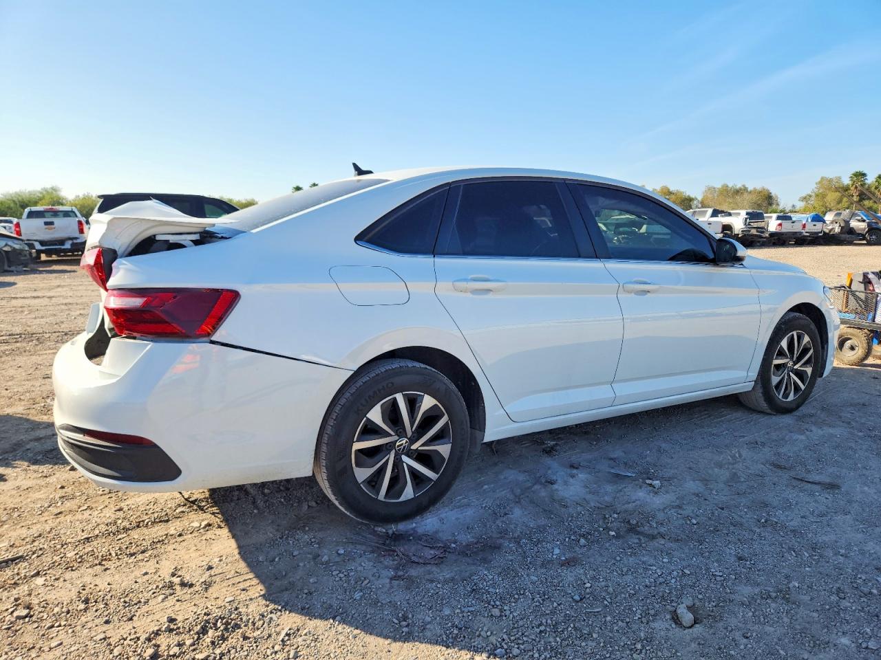 2024 VOLKSWAGEN JETTA S photo 3