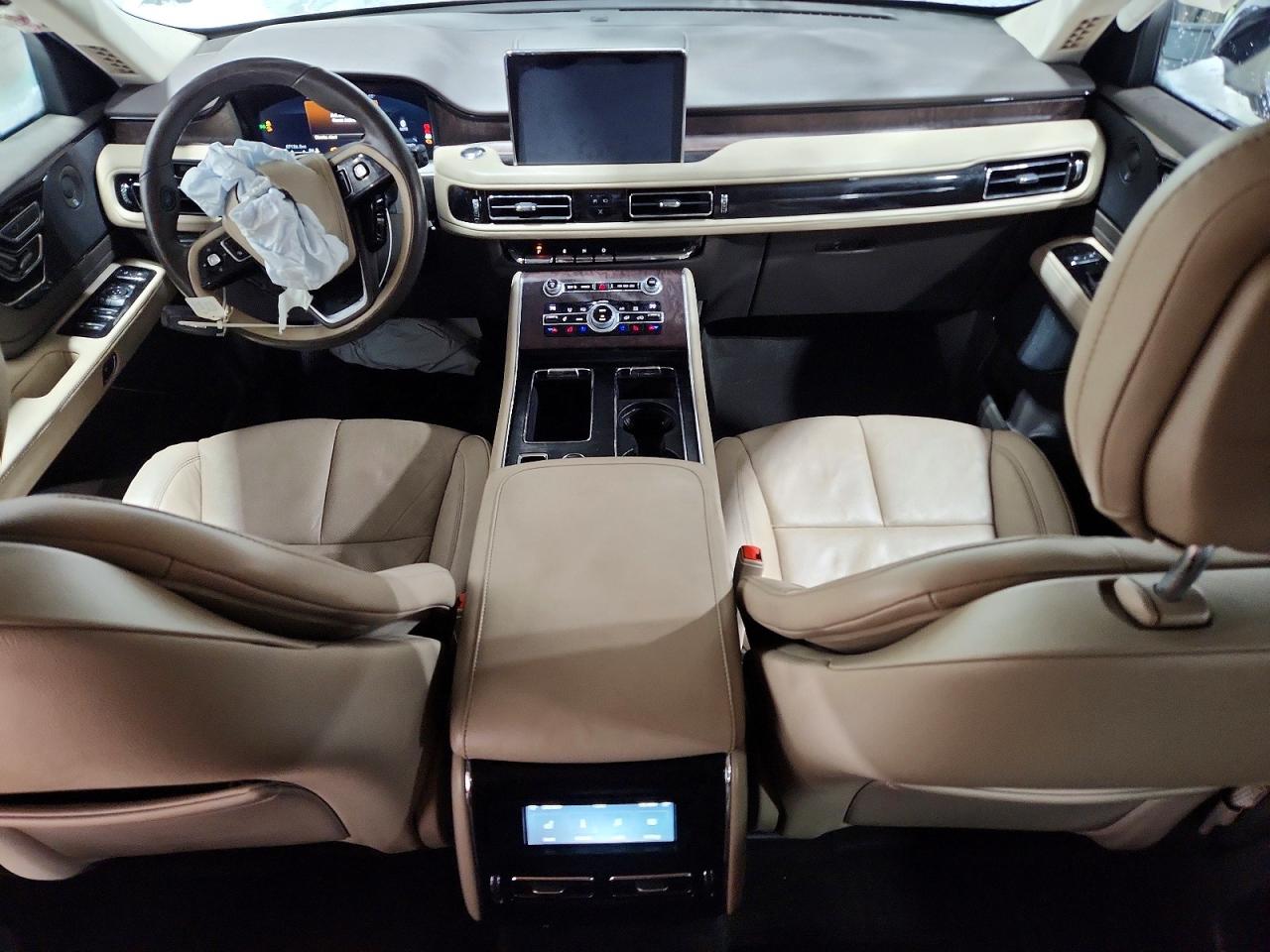 2020 LINCOLN AVIATOR RESERVE photo 8