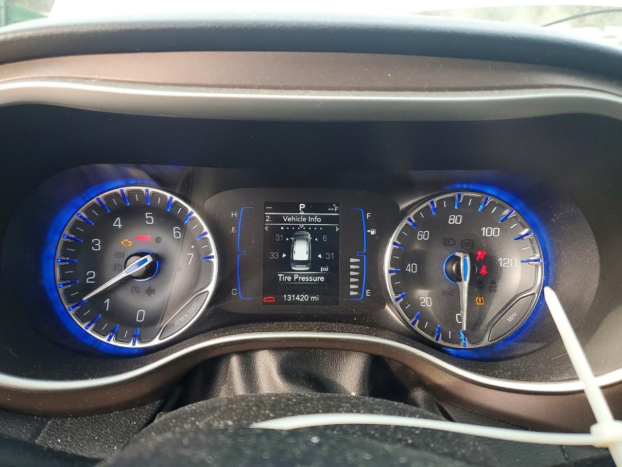 2021 CHRYSLER VOYAGER LXI photo 9