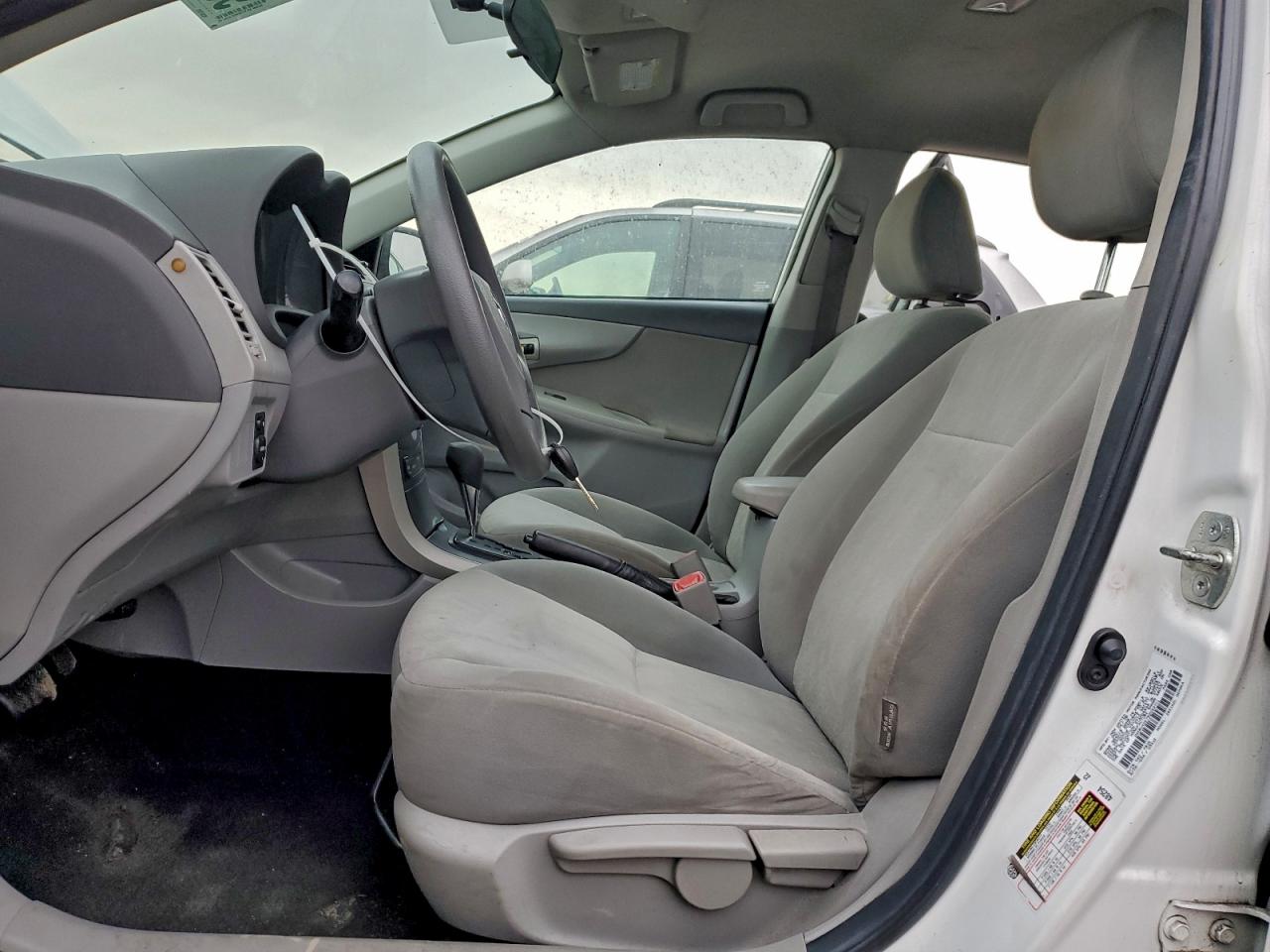 2009 TOYOTA COROLLA BASE photo 7