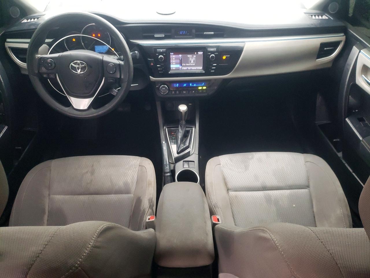 2016 TOYOTA COROLLA L photo 8