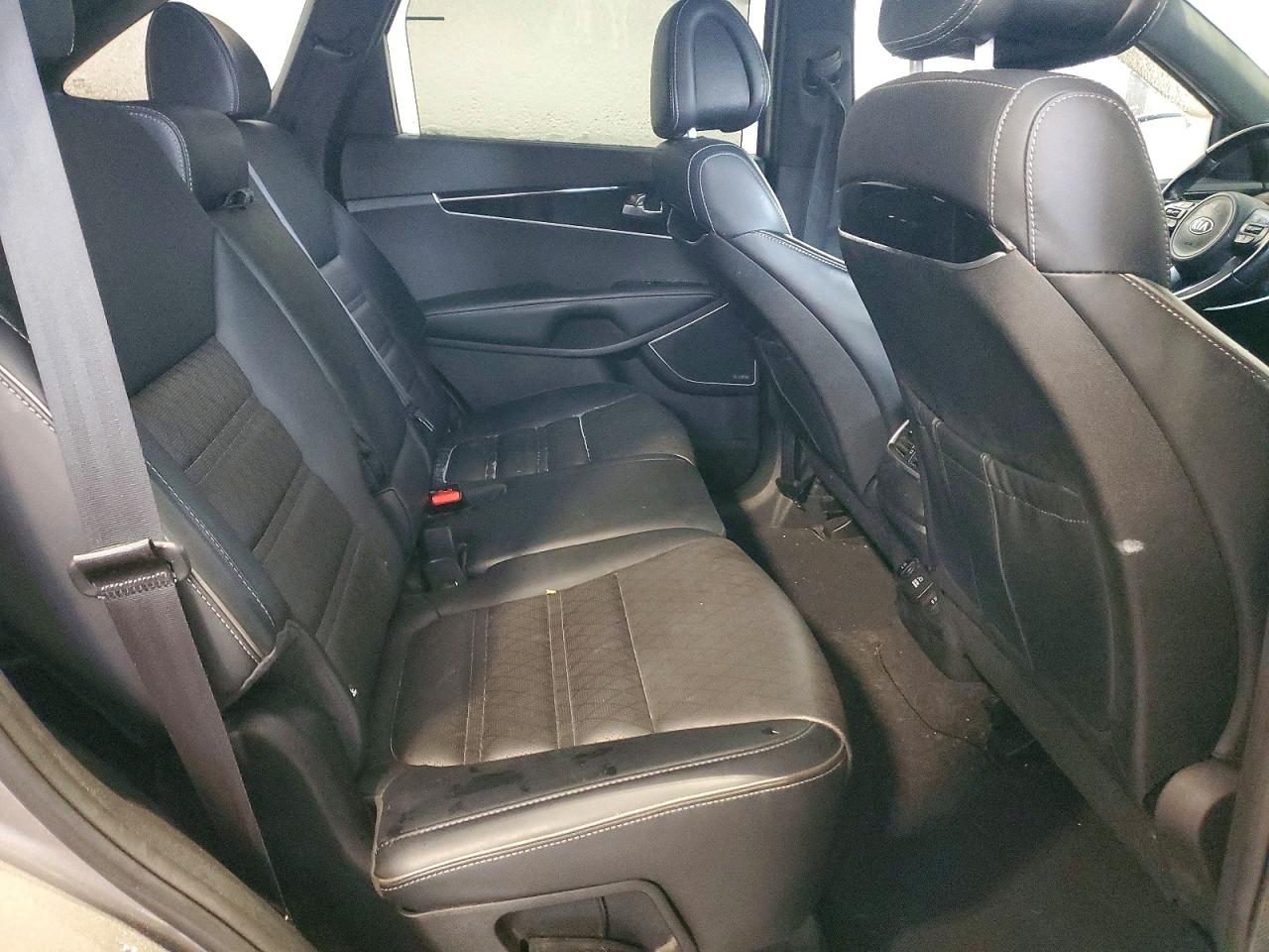 2016 KIA SORENTO SX photo 21