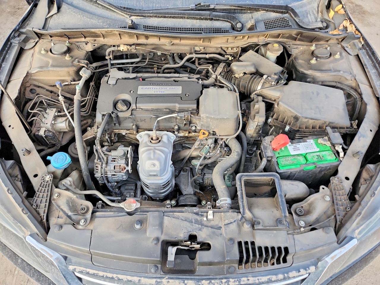 2015 HONDA ACCORD LX photo 11