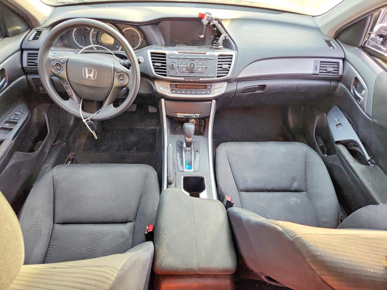 2015 HONDA ACCORD LX photo 8
