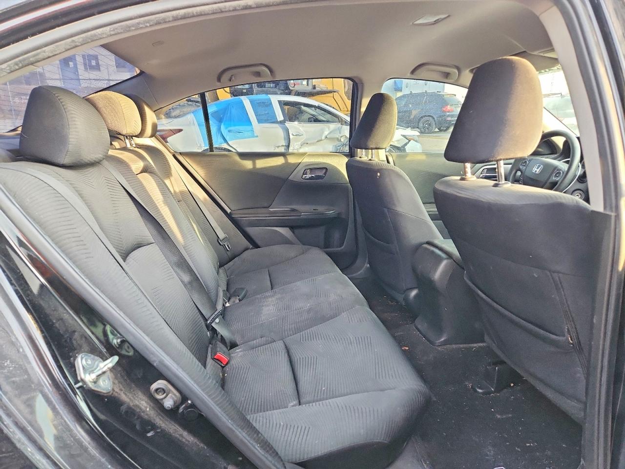 2015 HONDA ACCORD LX photo 10
