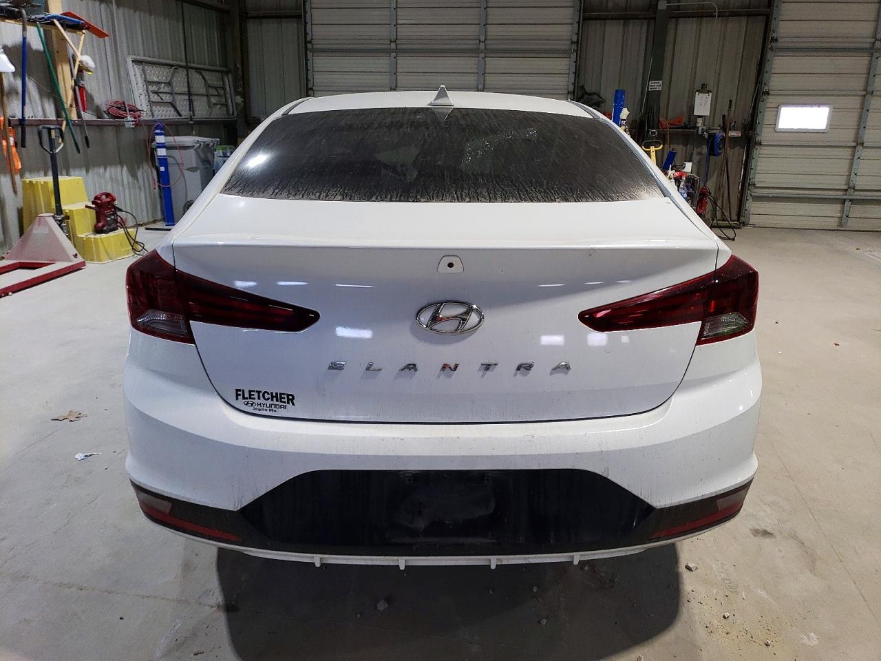 2020 HYUNDAI ELANTRA SEL photo 6