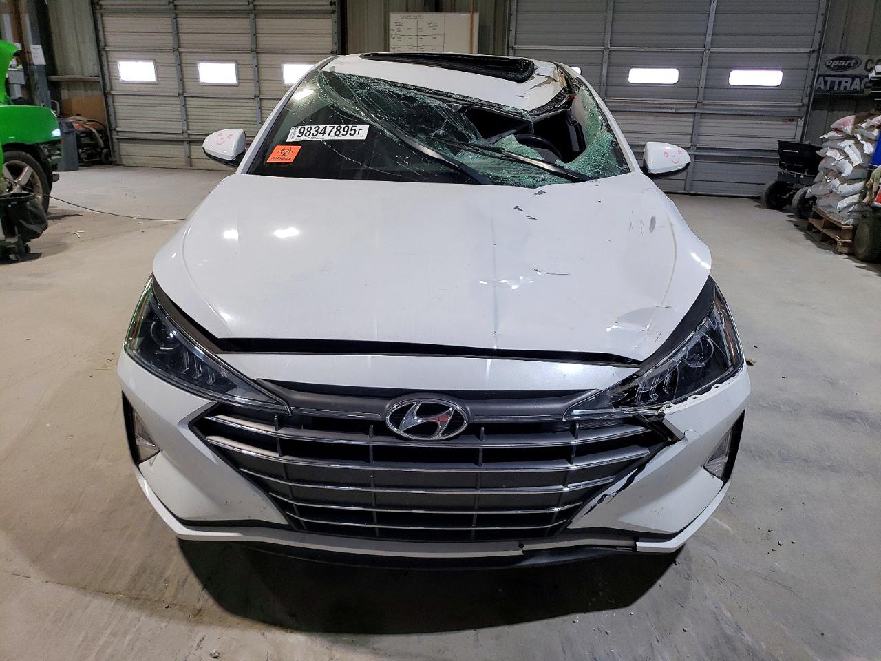 2020 HYUNDAI ELANTRA SEL photo 5