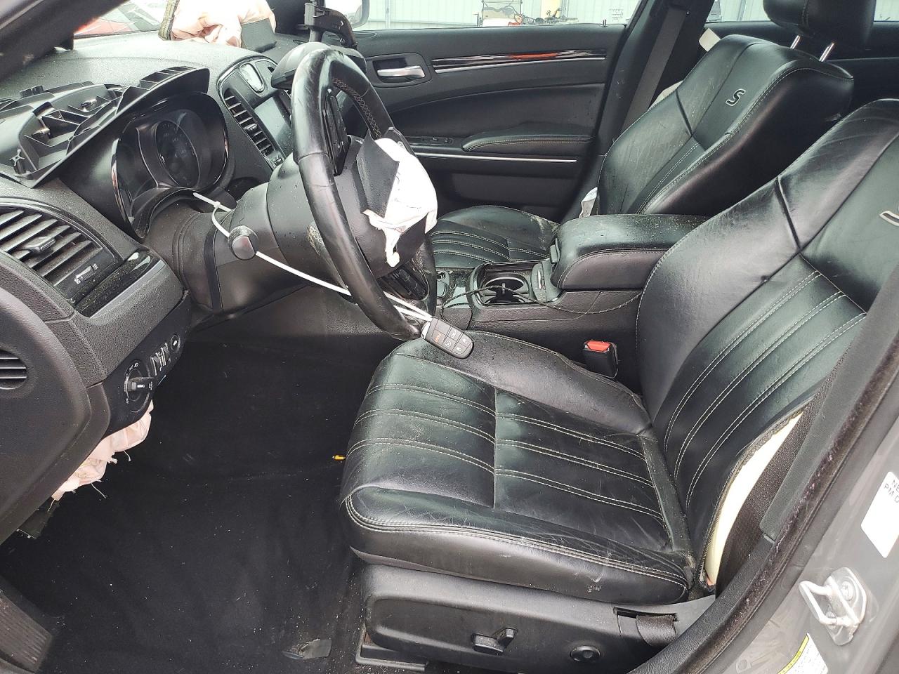 2019 CHRYSLER 300 S photo 7