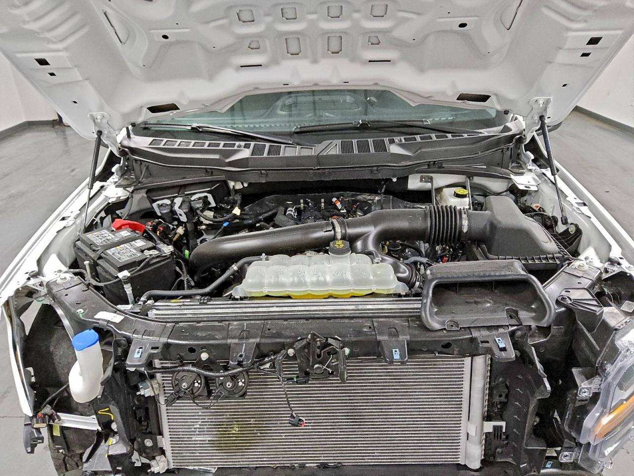 2025 FORD F150 XLT photo 11