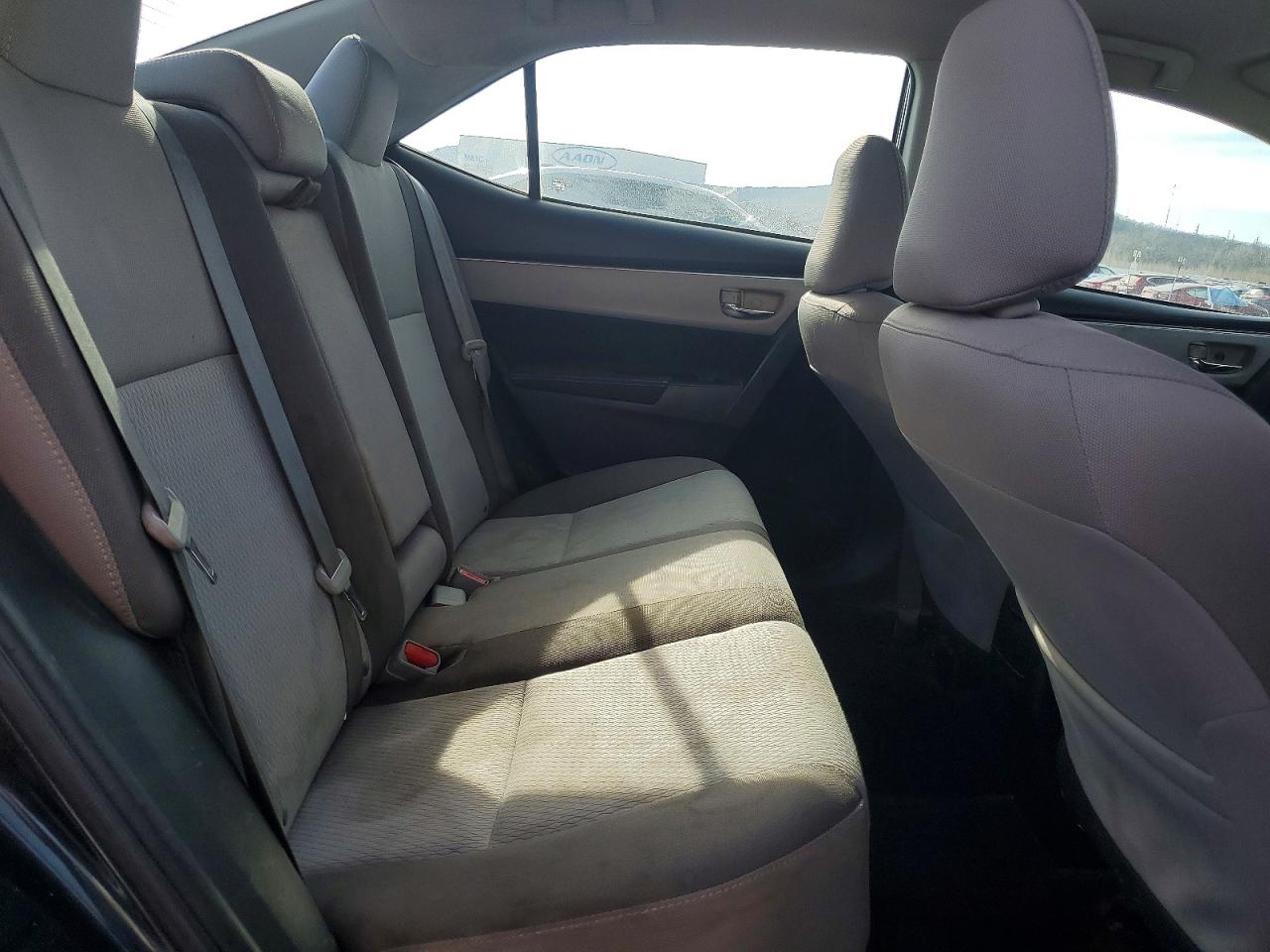 2017 TOYOTA COROLLA L photo 10