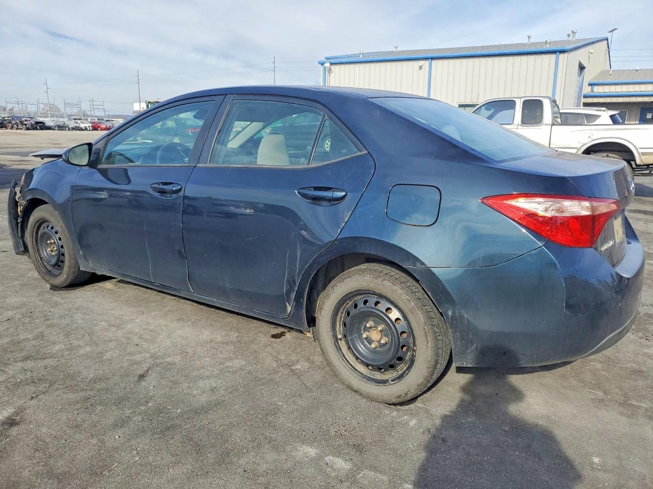 2017 TOYOTA COROLLA L photo 2