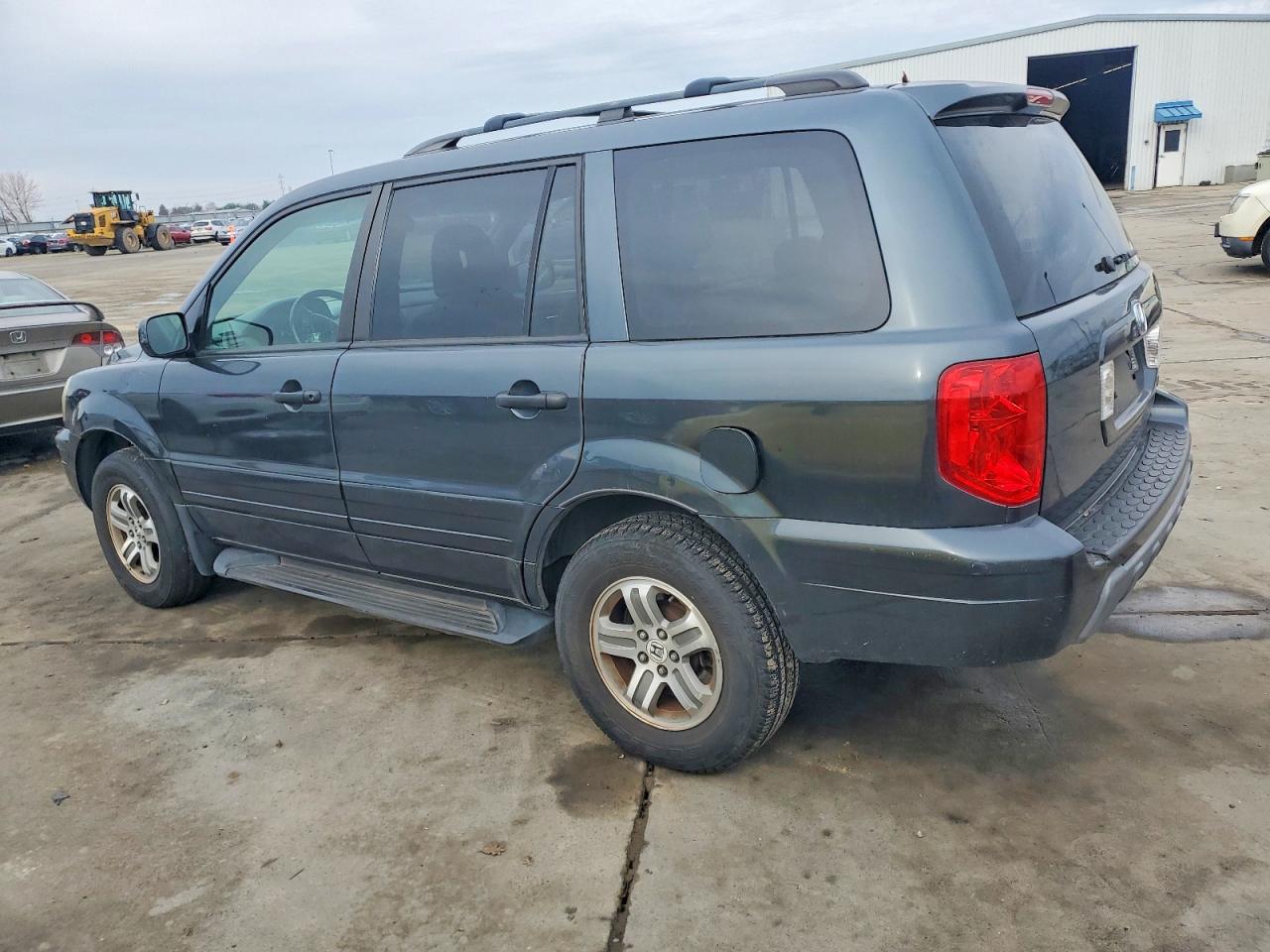 2003 HONDA PILOT EXL photo 2