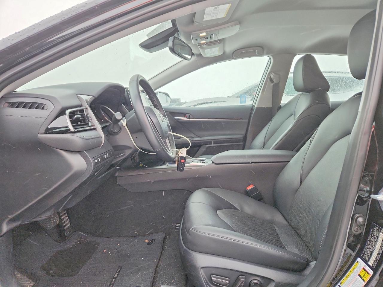 2024 TOYOTA CAMRY XLE photo 7
