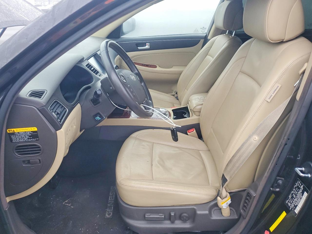 2013 HYUNDAI GENESIS 3.8L photo 7