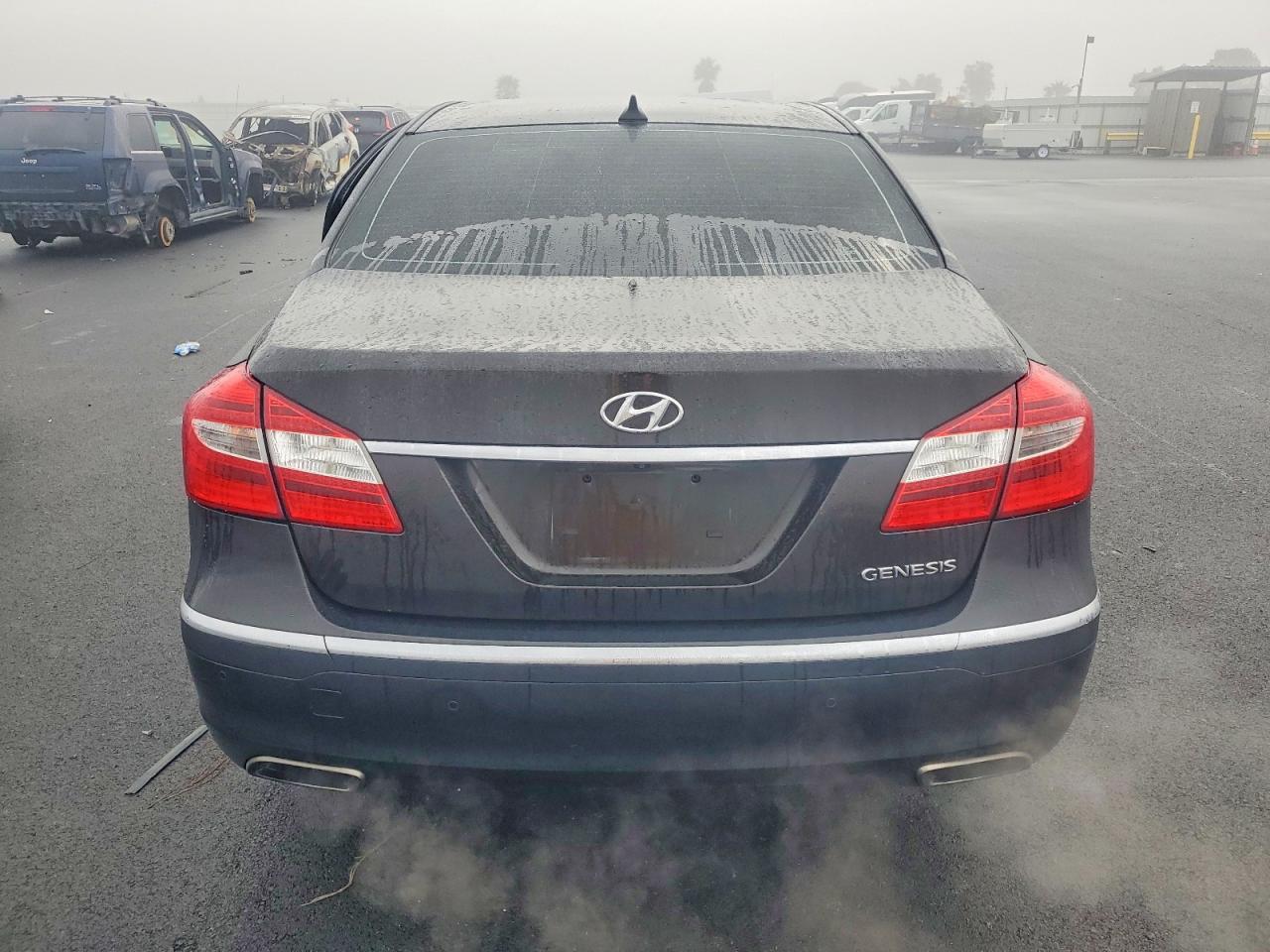 2013 HYUNDAI GENESIS 3.8L photo 6