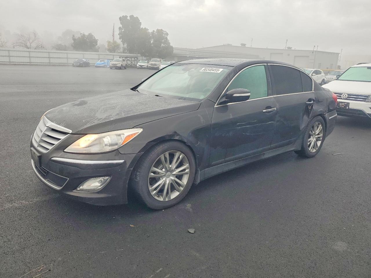 2013 HYUNDAI GENESIS