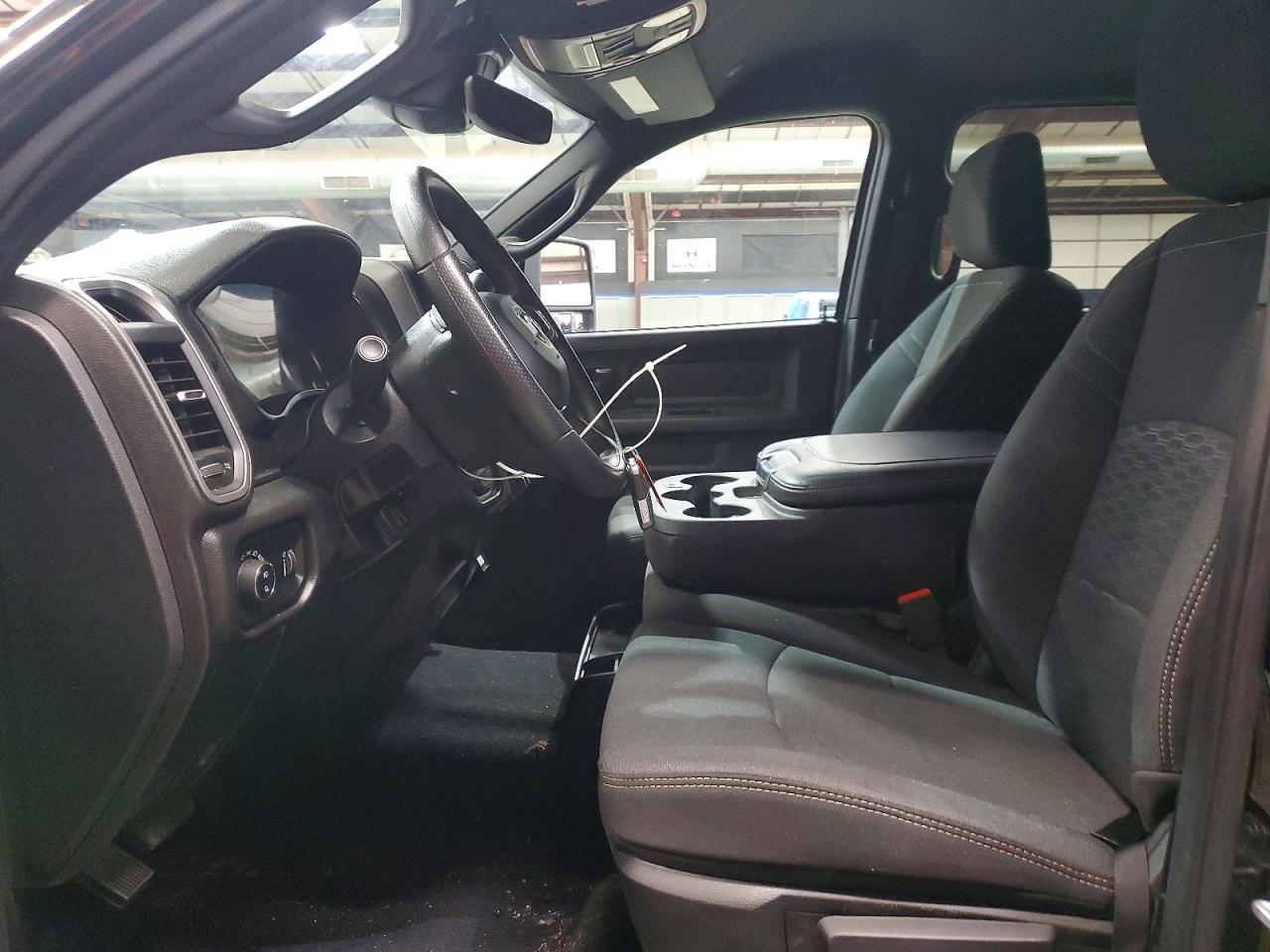 2025 RAM 2500 TRADESMAN photo 7